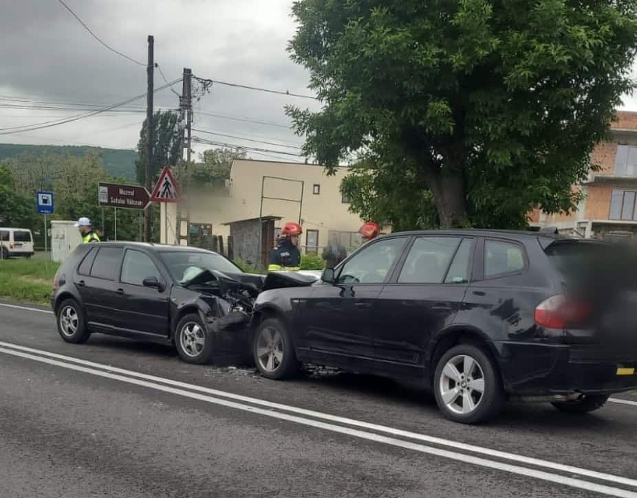 Femei Rm. Valcea Accident între Sibiu și Rm. Vâlcea la Bujoreni. Două femei rănite