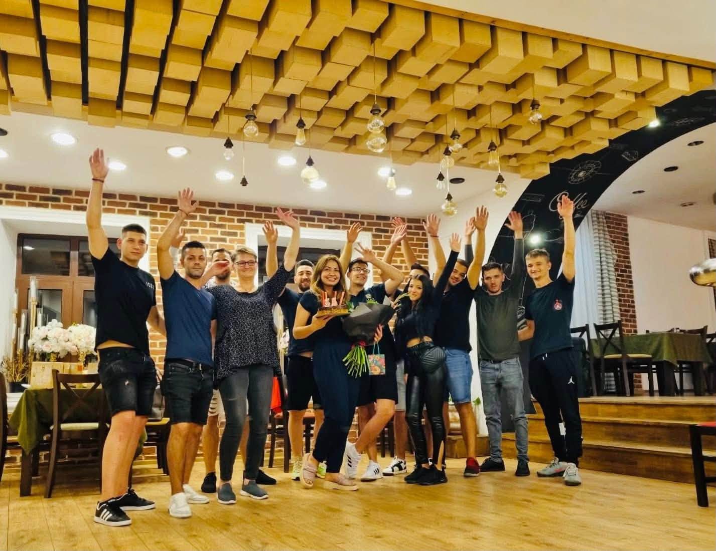 Echipa unui restaurant de pe Corso spune la revedere sibienilor și anunță un nou proiect