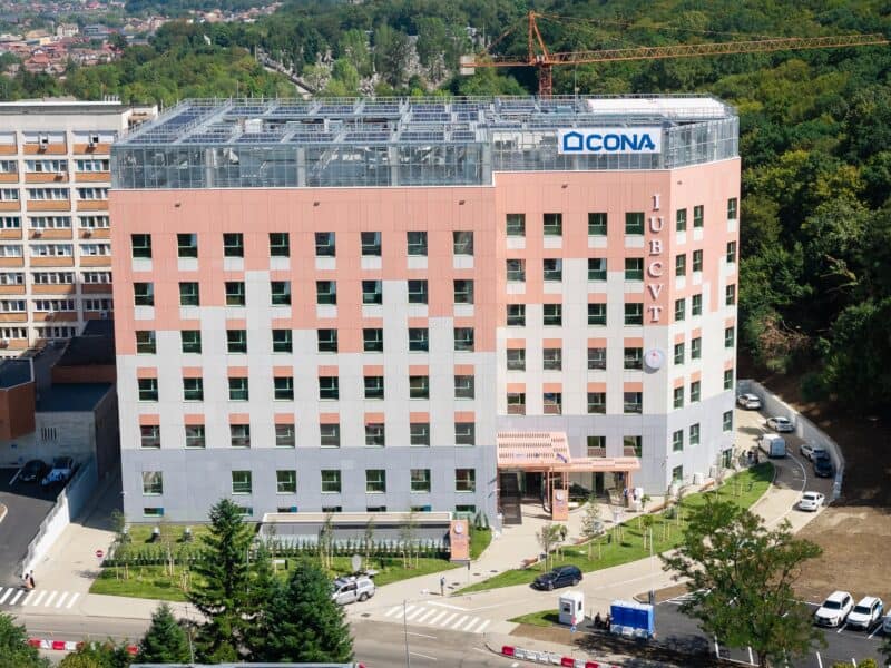 Vedere aeriană a noului spital Institutul Inimii din Târgu Mureș, construit de firma sibiană CONA