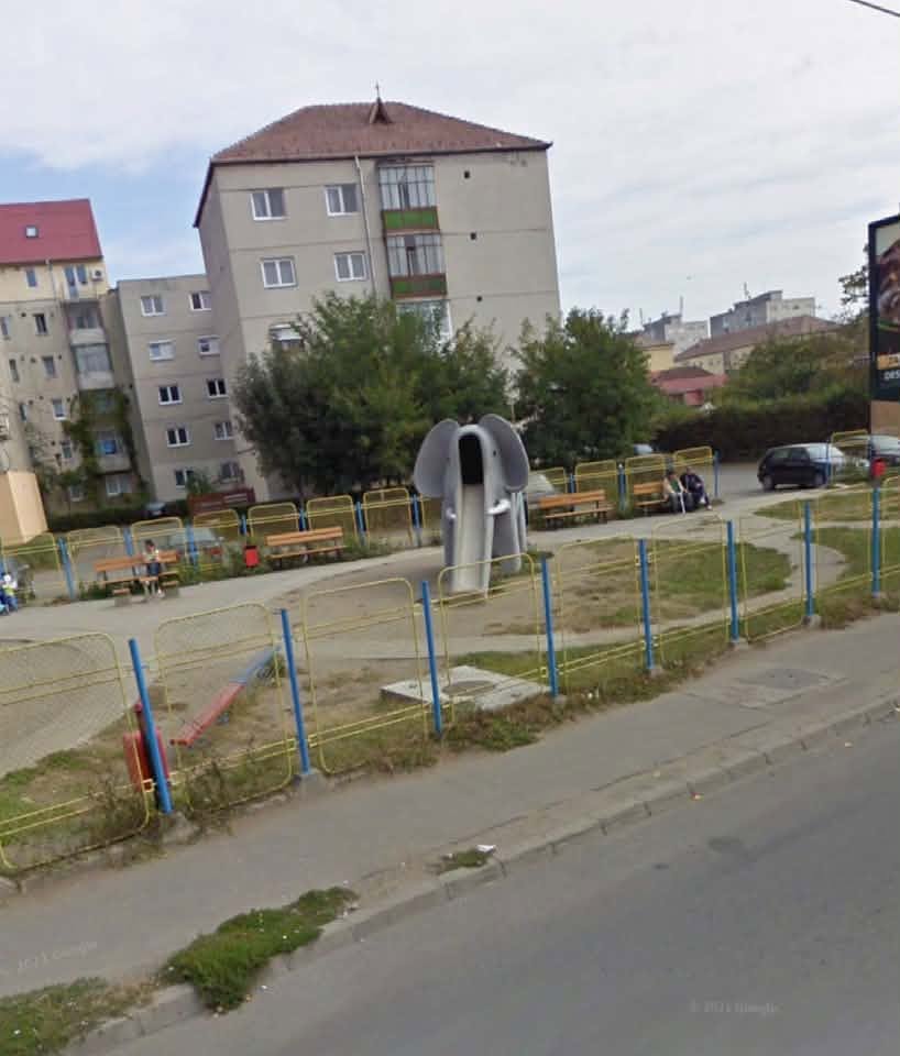 „Elefantul copilăriei” din Sibiu, recondiționat după aproape 46 de ani: „Parcă deja îl văd zâmbind” / video foto