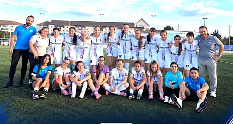 Meci de fotbal feminin în Liga de Tineret – Alma și Interstar Sibiu