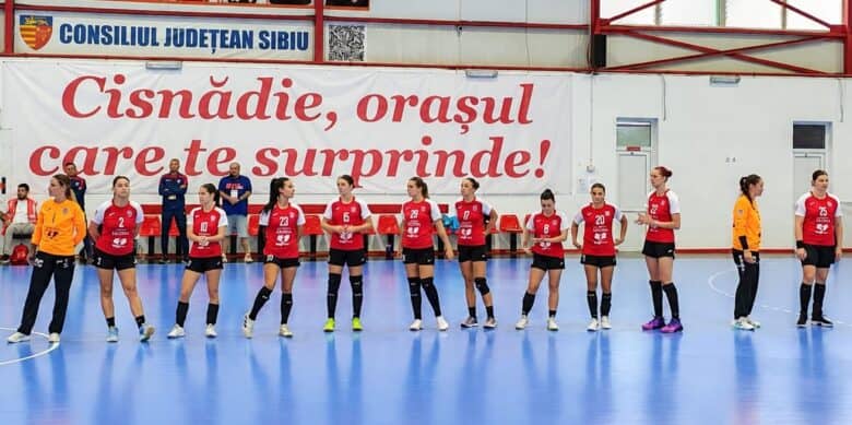 Handbalistele de la Măgura Cisnădie într-un meci din Liga Florilor