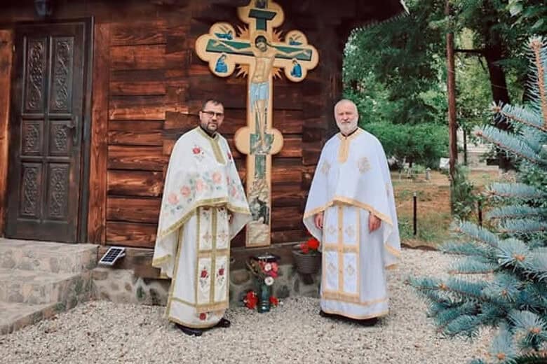 crucea curtea spitalului județean sibiu