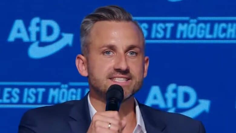Ulrich Siegmund, liderul AfD din Saxonia-Anhalt, vorbind la un eveniment de campanie