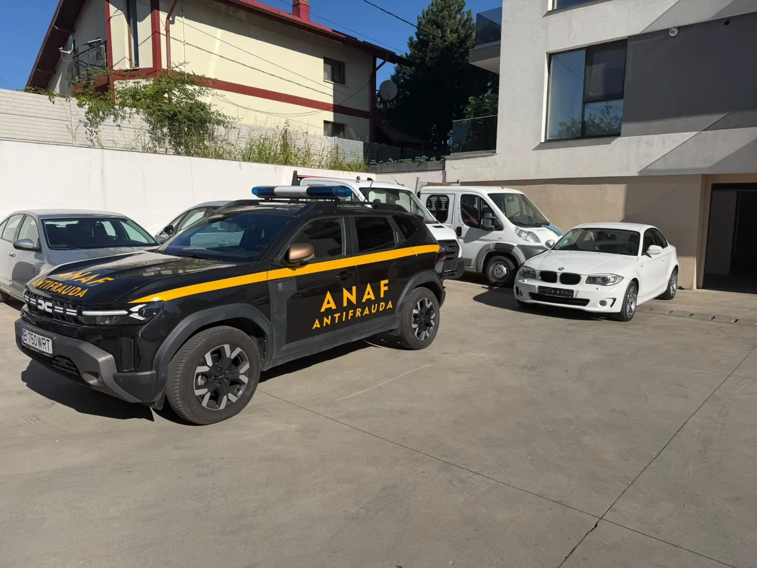 Controale ANAF la comercianții de mașini second-hand: caută vânzări nefiscalizate și prețuri „micșorate” / foto