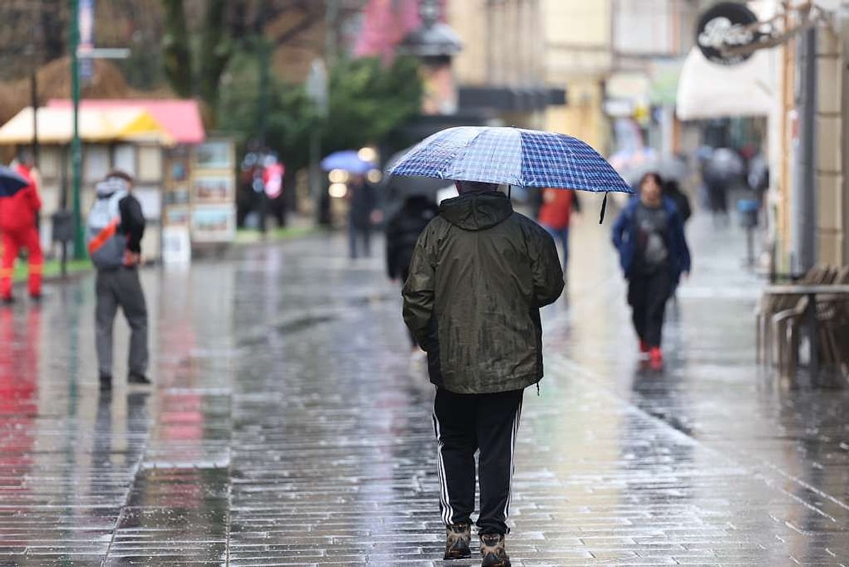 Meteorologii anunță răcirea vremii la Sibiu: Precipitații mixte la munte